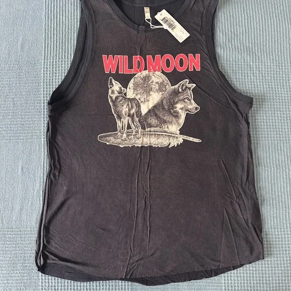 Wild Moon 🐺 - Picture 7 of 7